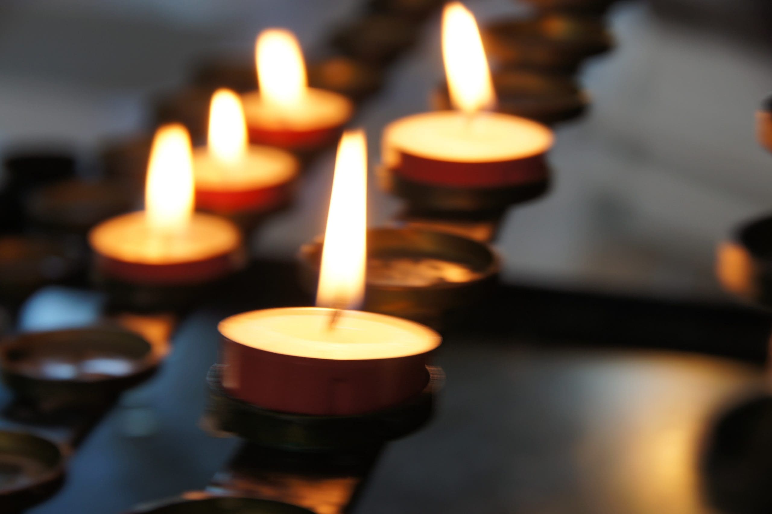 Almost a quarter of adults grieve alone, Metlife finds